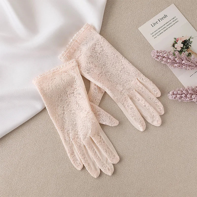 Women Mulberry Silk Sunscreen Touch Screen Sun Glove UV Protection Summer Thin Breathable Driving Flower Lace Sleep Mitten