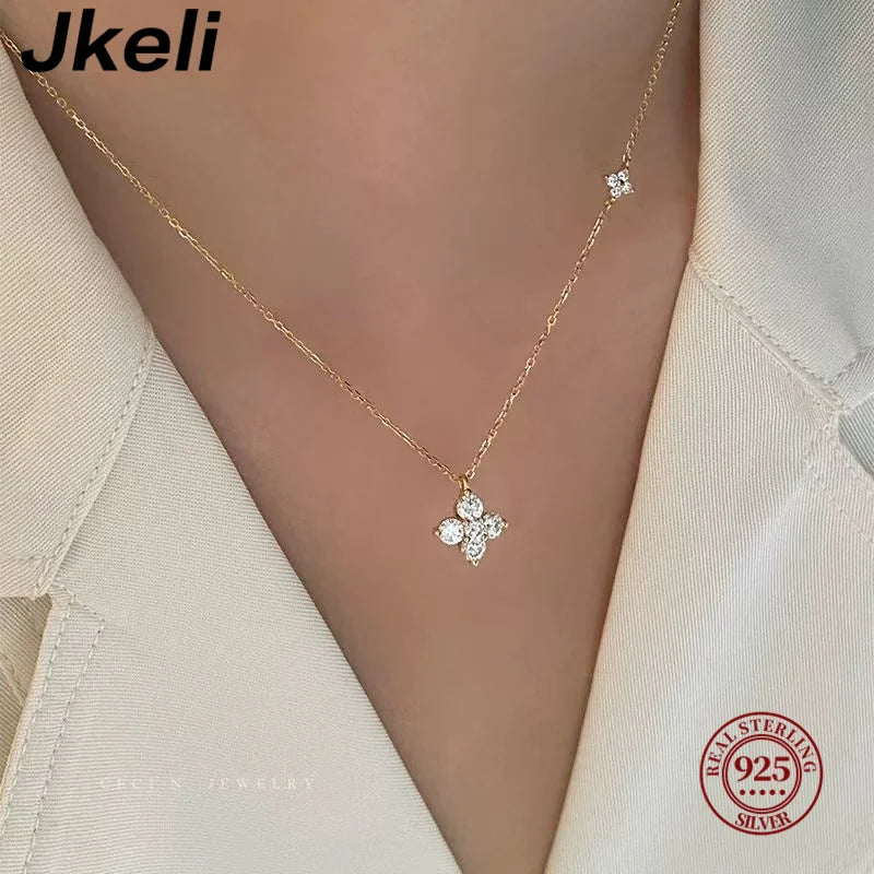 Collier trèfle à quatre feuilles plaqué or