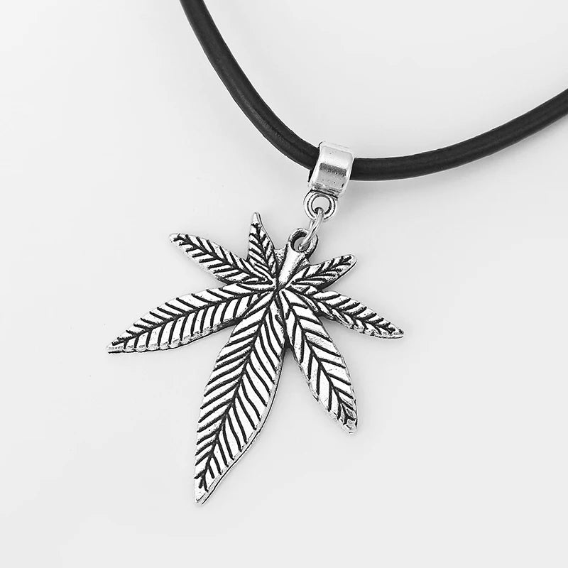 Trendy Maple Leaf Necklace Hemp Leaf Pendant Charm Chain Necklace For Women Men Gifts Jewelry Accessories Long 50cm