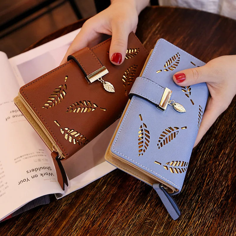 Portefeuille en simili-cuir à motif feuilles dorées pour femme