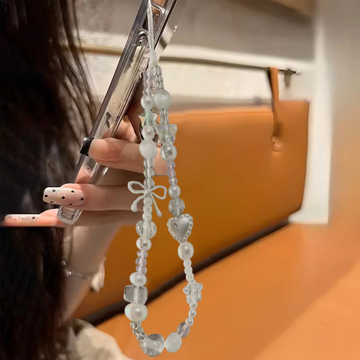 Breloque de téléphone étoile perlée blanche