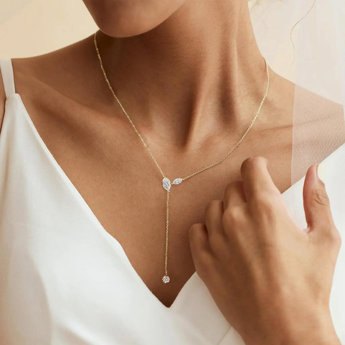 Collier lariat Y goutte doré