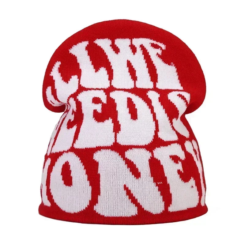 Bonnet femme à lettres