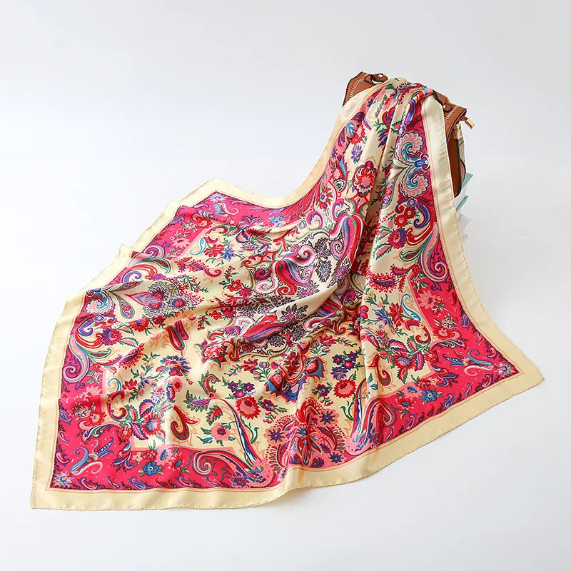 Foulard carré en satin 90 cm