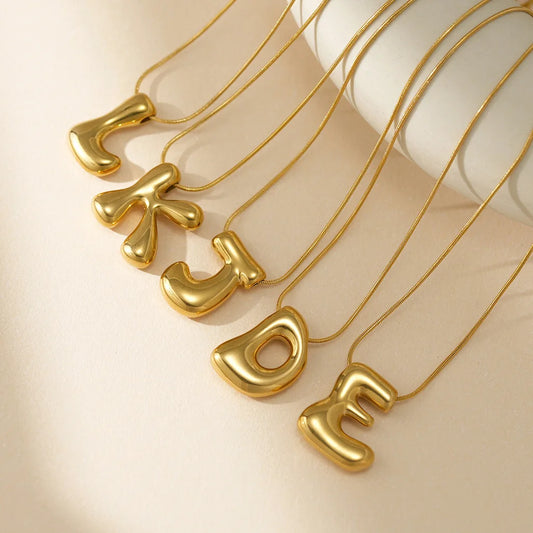 Collier initiale gonflée personnalisée doré