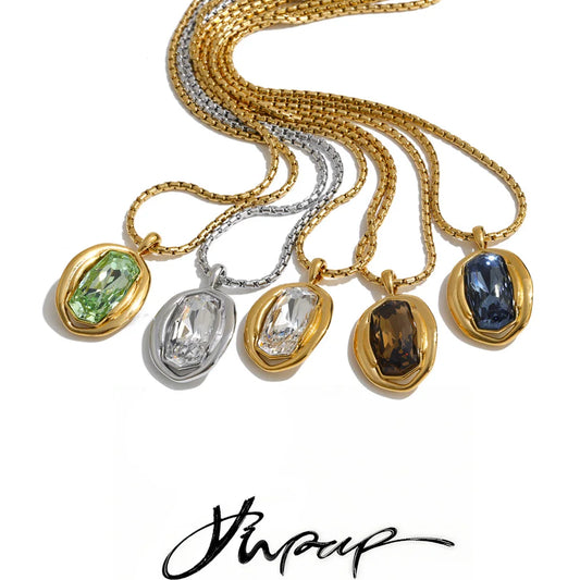 Collier pendentif cristal doré