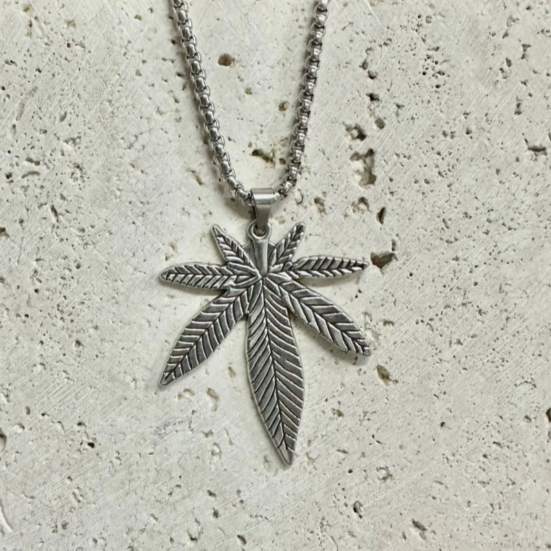 Fashion Maple Leaf Stainless Steel Pendant Necklace Hip-Hop Punk Style Party Disco Necklace Unisex Lucky Gift
