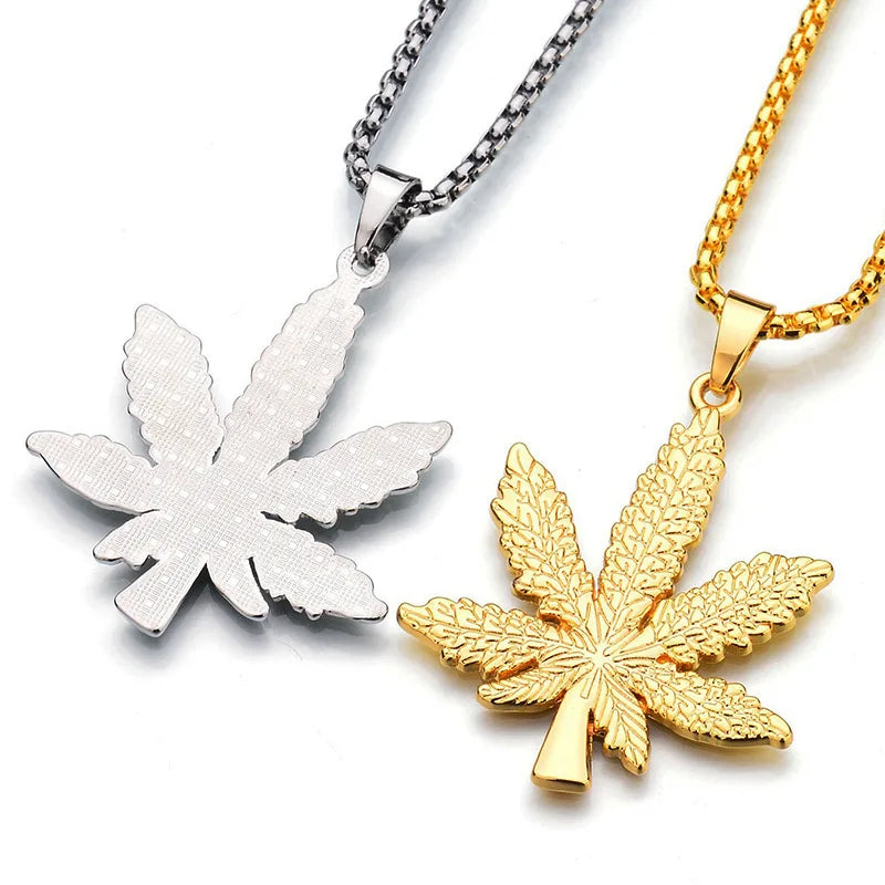 New Maple Leaf Pendant Necklace For Women Punk Style Men Necklace Stainless Steel Sweater Chain Fashion Jewelry Accessories Gift