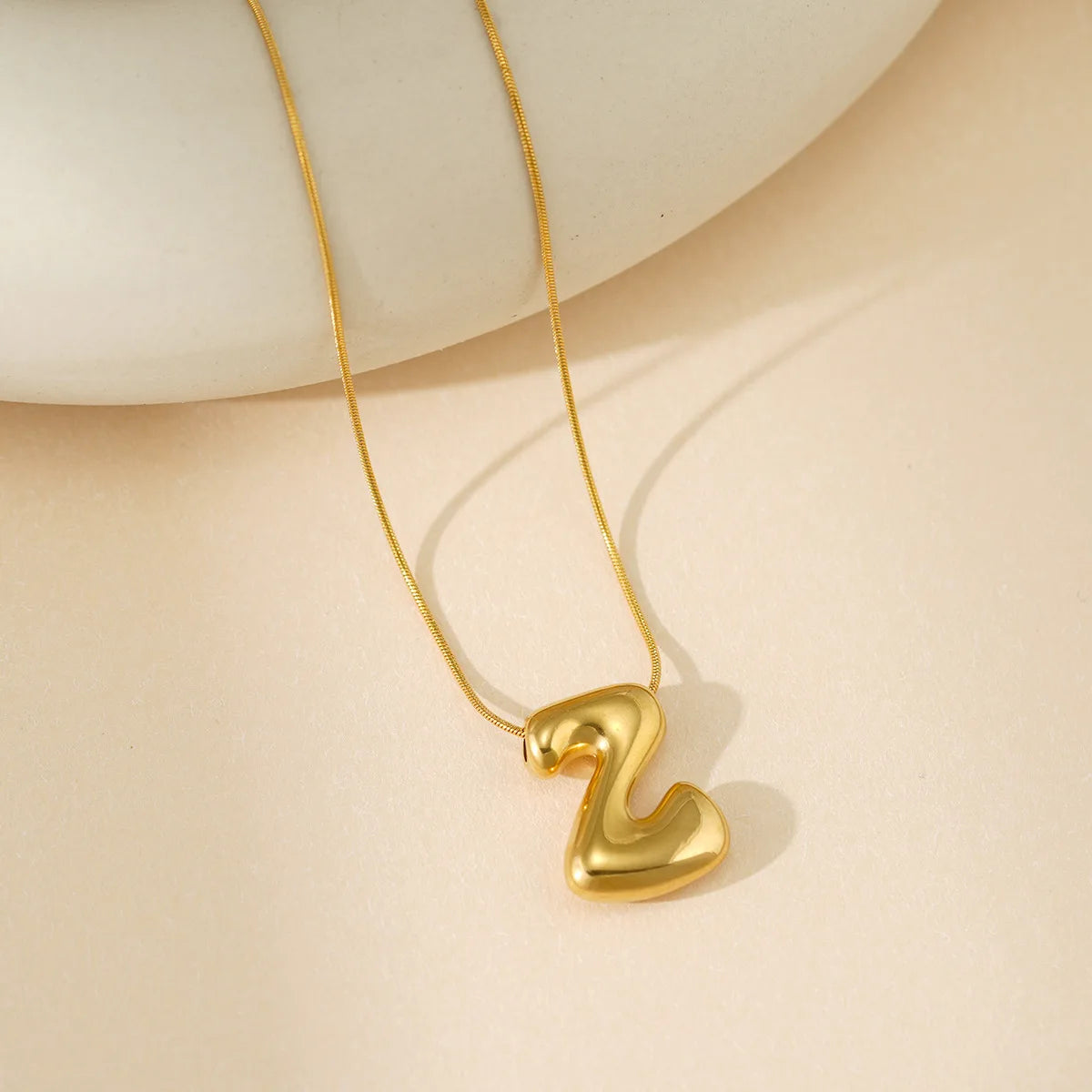 Collier lettre bubble personnalisée doré