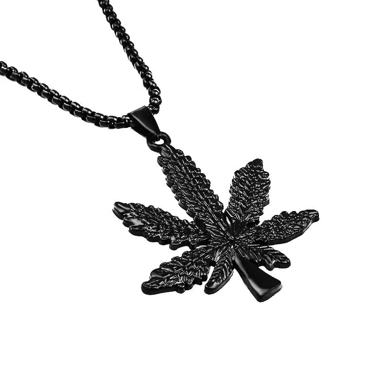 New Maple Leaf Pendant Necklace For Women Punk Style Men Necklace Stainless Steel Sweater Chain Fashion Jewelry Accessories Gift