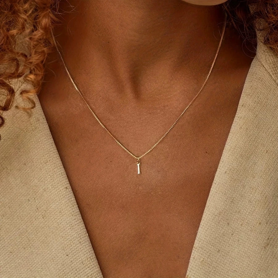 Collier initiale personnalisée doré