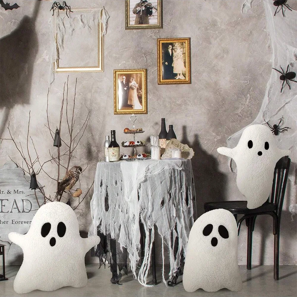 Coussin peluche fantôme Halloween – Doux et câlin