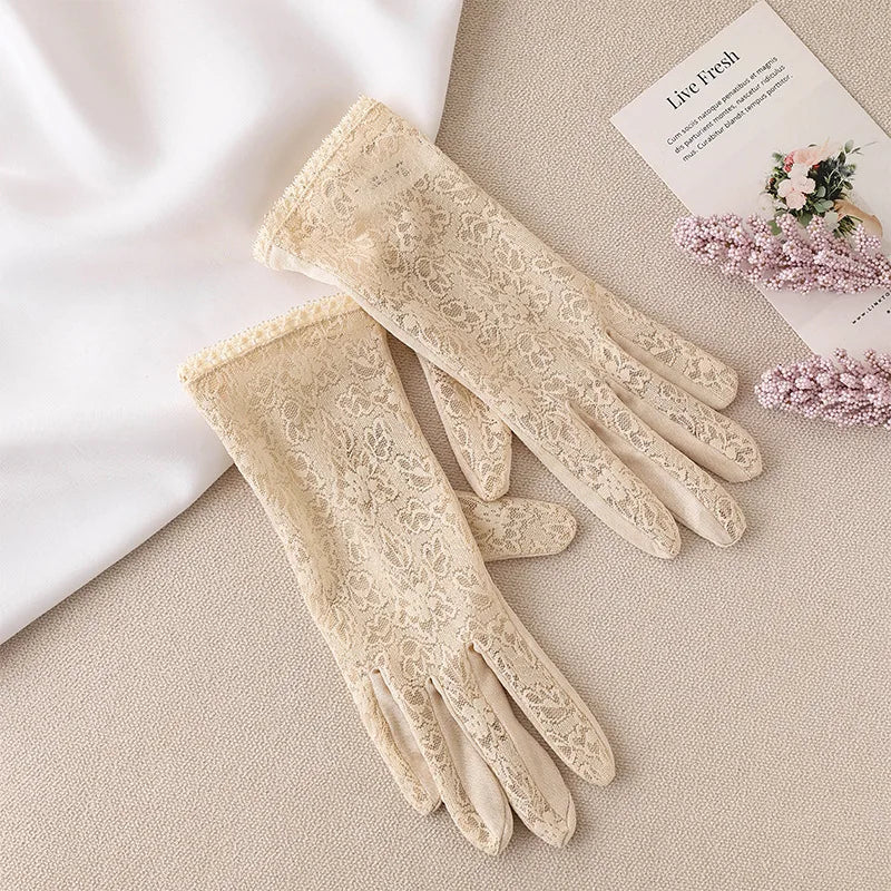 Women Mulberry Silk Sunscreen Touch Screen Sun Glove UV Protection Summer Thin Breathable Driving Flower Lace Sleep Mitten