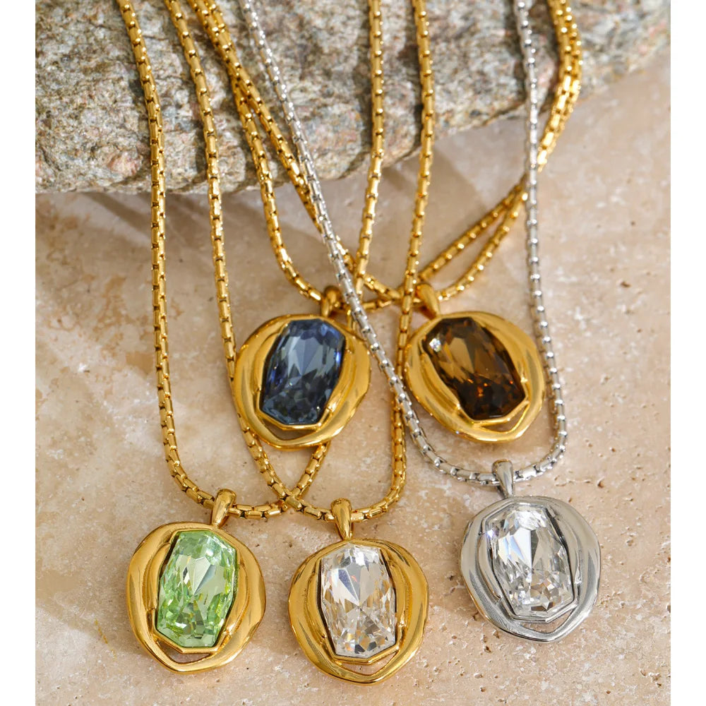 Collier pendentif cristal doré