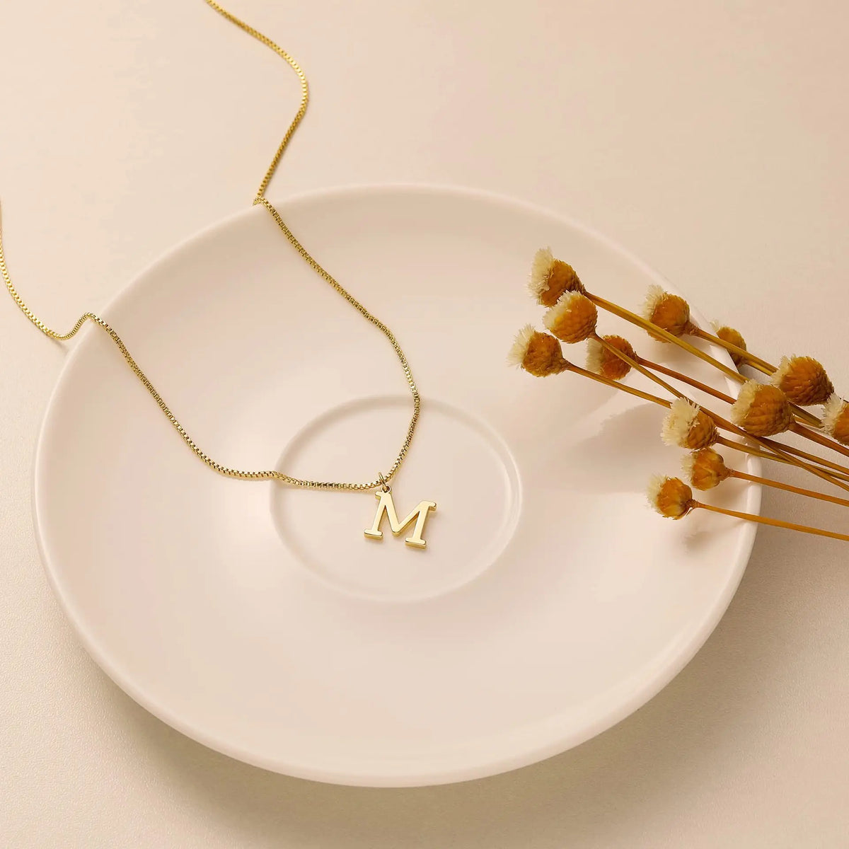 Collier initiale personnalisée doré