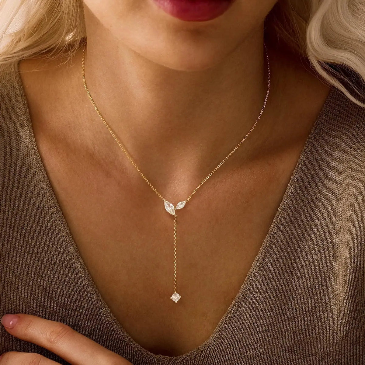 Collier lariat Y goutte doré