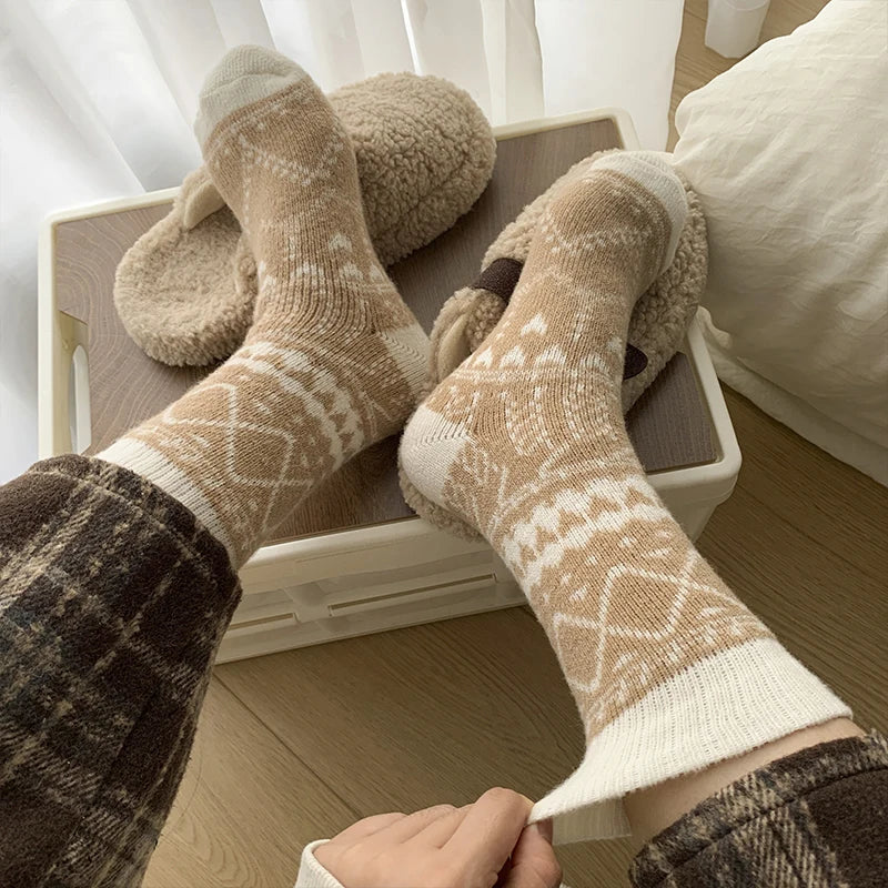 1/5 Pair Women Socks Spring Autumn Retro Style Men Couple Cotton Socks Flower Stripe Plaid Pattern Solid Colorful Socks