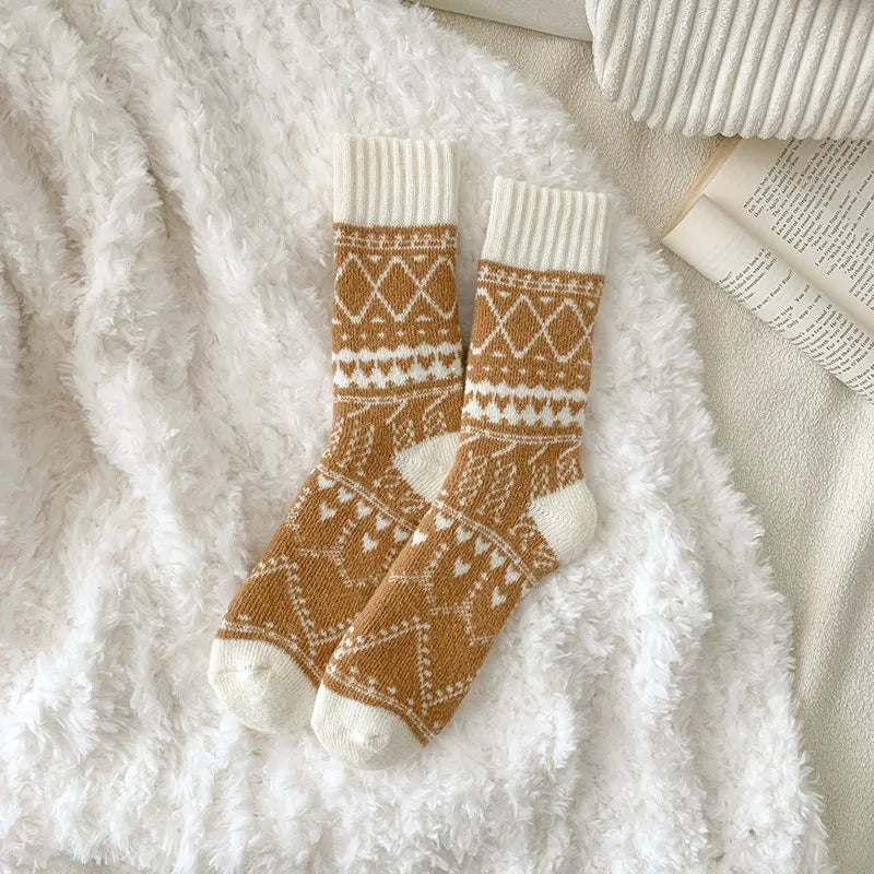 1/5 Pair Women Socks Spring Autumn Retro Style Men Couple Cotton Socks Flower Stripe Plaid Pattern Solid Colorful Socks