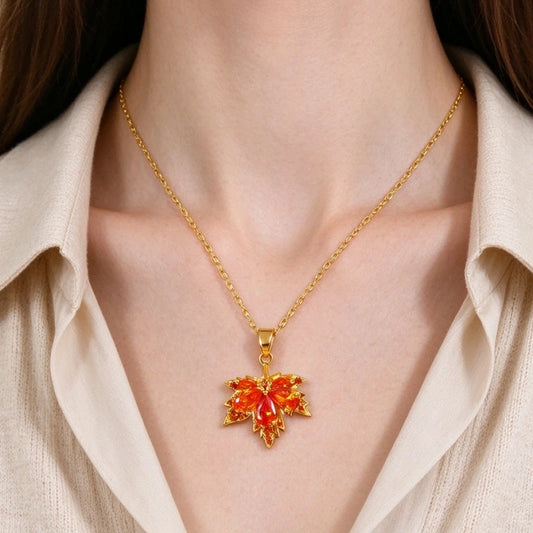 Collier pendentif feuille d'érable orange doré