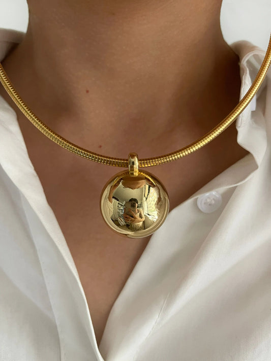 Collier perle boule doré