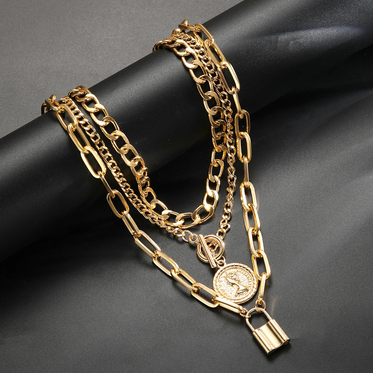 Set de 3 colliers superposés dorés