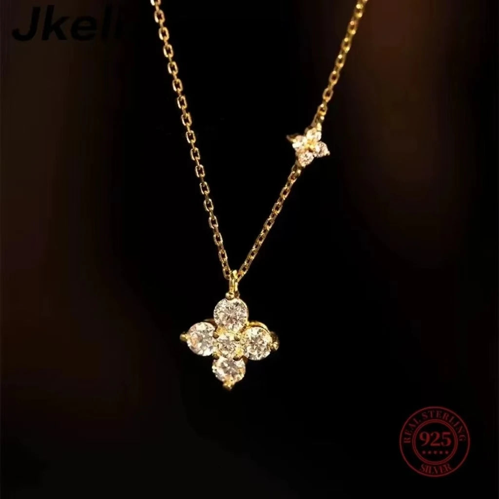 Collier trèfle à quatre feuilles plaqué or