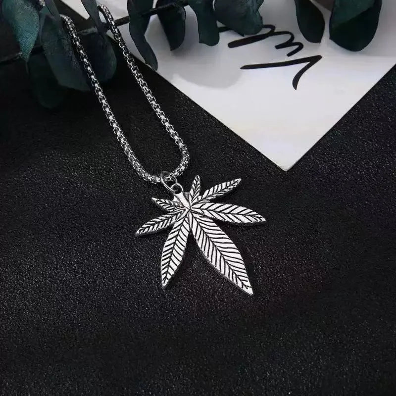 Fashion Maple Leaf Stainless Steel Pendant Necklace Hip-Hop Punk Style Party Disco Necklace Unisex Lucky Gift