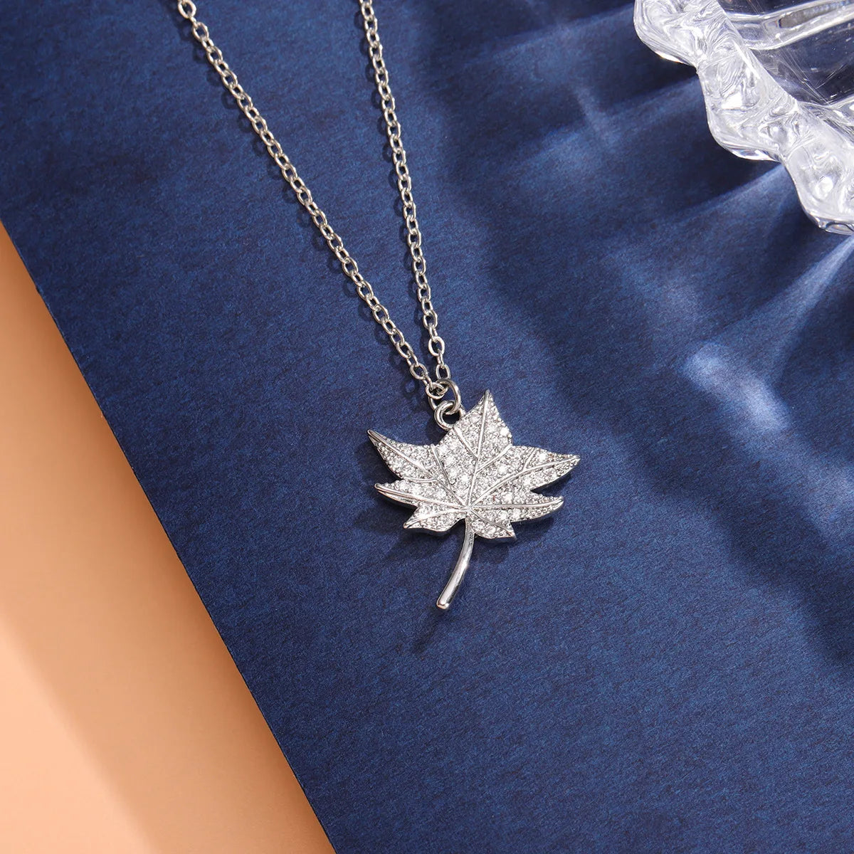 Fashion Temperament Crystal Maple Leaf 925 Sterling Silve Exquisite Pendant Necklaces  XL287