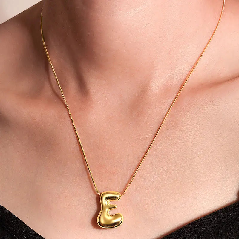 Collier lettre bubble personnalisée doré