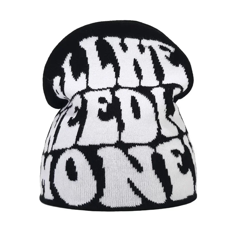 Bonnet femme à lettres