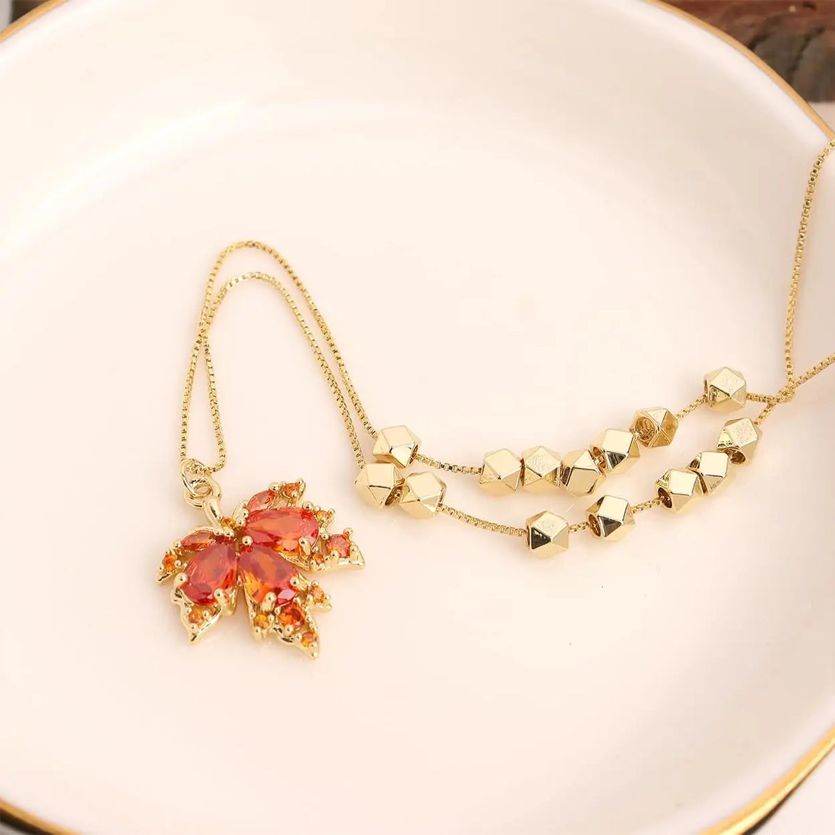 Maple Leaf Dainty Chain Simple Pendant Necklace for Women Cute Statement Rhinestone Necklace Thanksgiving Christmas Jewelry Gift