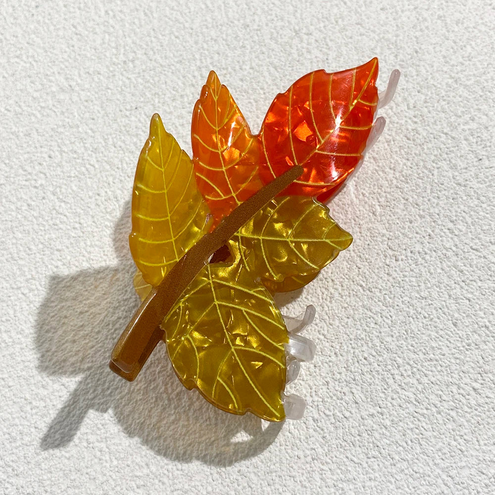 Fashion Maple Leaf Shape Acrylic Hair Clip Claw For Women Girls New Brown Leaves Geometric Hearpin Hair Accessories Tool